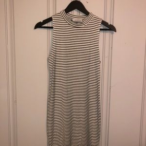 Audrey 3+1 fitted dress